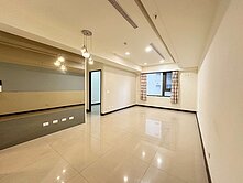 走路到捷運亞東醫院|大三房|車位可另購|衛浴開窗