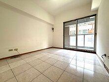 ★高醫熱河商圈 果菜市場★夢皇家大四房車位