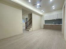 全室翻新-大庄-田字型透天-7米8面寬