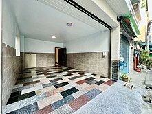 【華鳳特區-經武商圈】傳統格局邊間車庫透天