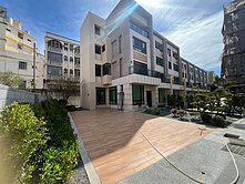 沙鹿靜宜商圈全新四車位電梯別墅