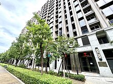 Super5新板巨星 3房車  近學區交通便利