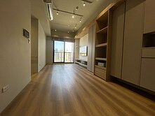 獨賣時光流域輕屋齡精美三房平車