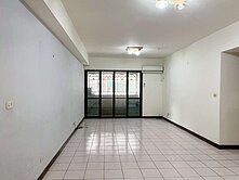 專約 飛駝邊間四房+車位   