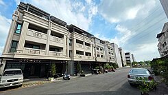 八卦公園10米街上輕屋齡車墅