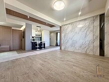 信實恬🍭逢甲商圈~稀有大室內五房五衛樓中樓車位