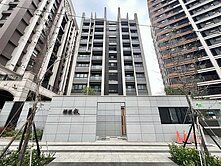 🍎 青埔國中邊間景觀三房車（附充電樁）