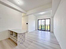 青埔三房車~出價就談~永久景觀衛浴開窗