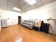 草衙商圈8米街騎樓透天