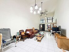 鳳山透天車墅★氣派挑高Ｘ大地坪Ｘ屋況佳★近工協市場