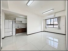 華鳳★鎮北國小旁【築青庭】邊間明亮二房~衛浴開窗