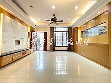 ✓急售✓薇格高中”大地坪”［可停多車］獨棟別墅