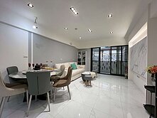 蘆洲成名大廈NO3，中華街上，3房+平面車位