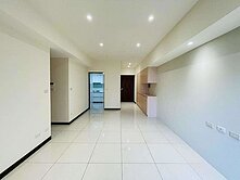 《品富》大慶商圈|和平國小|孩子王三房平車露台戶