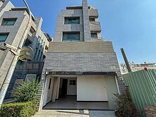 巨蛋商圈三面採光可停雙車墅