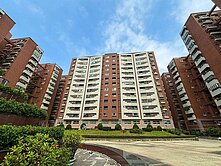 岡山【勵志新城乙區】4房+B1平車/室內大空間	