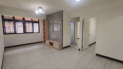 捷運三重國小站全新整理面寬公寓三樓