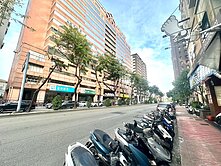 專任㊣五權西路/黎明商圈百業興隆透天店面