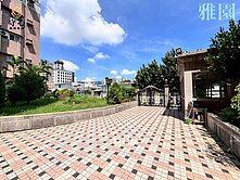 水湳經貿×中央公園×逢甲｜次頂樓高樓三房＋休旅車位