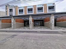 霧峰五福全新完工大地坪前院車庫美墅