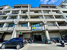 夢時代旁㊣凱旋四路捷運+輕軌騎樓透天店面