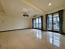 楠梓高大特區#芳崗博市館#室內27坪大三房