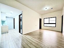 一年屋齡，全新未住，兩房雙衛浴稀有子母車位