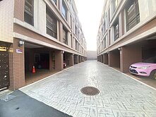 近楊梅市區/長松家閤/屋齡新社區型美別墅