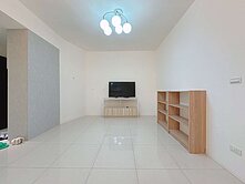 住商芷妍✨近三民高中捷運．美妝大三房K033