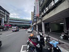 自強路三段大一樓