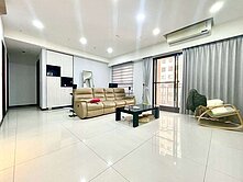 稀有~德遠雄艾菲爾大2+1房+車位