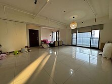 合雄君璽 四房車