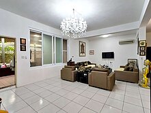 獨家》零公設！使用空間更多！前庭後院+名人巷別墅