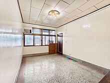 近家樂福五華商圈碧華國中小二樓