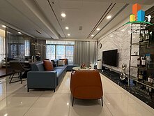 瑜璟芳華3+1房~3面採光 大棟距 近展演中心