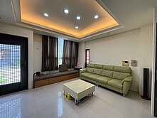 【芊】沙鹿全聯旁🧡三車位🧡大面寬裝潢豪墅