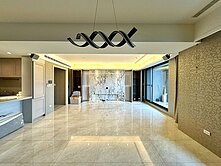 買到賺到｜龍寶大四房三平車｜學區百貨重劃區一次到位