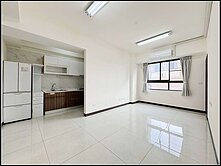 華鳳★鎮北國小旁【築青庭】邊間明亮二房~衛浴開窗