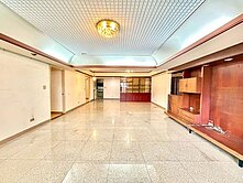 天母士東國小、棒球場高島屋電梯四房