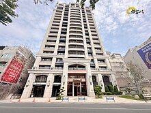 達麗河美河堤商圈鄰義享天地挑高美樓店