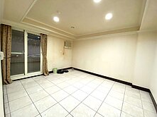 中壢戶政電梯大四房+升降式車位