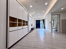 專任，浩瀚MVP四房雙平車，生活一步到位