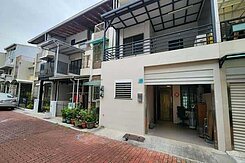 民權路4段屋況整潔典雅透天