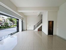 鳳山經典商圈經武鳳松路向森青樓店