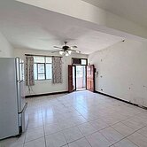 近文山特區/陽明商圈三面採光/陽台進出公寓