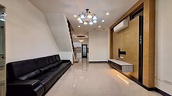 🔥【中央公園】8米正街翻新｜騎樓透天🔥