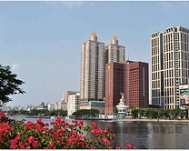 高雄愛河畔商旅92間房3500坪大降價出售!