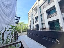  獨賣 近湖口高中 室內雙車庫 主臥露臺透天