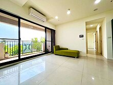 信實恬🍭南區大慶商圈元城建設三房平車朝南樹梢戶