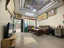 文龍經武商圈大面寬透天